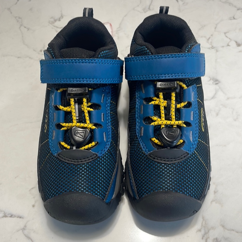 New never worn Keen Toddler Mykonos blue yellow ratchet sport shoe boys size 9